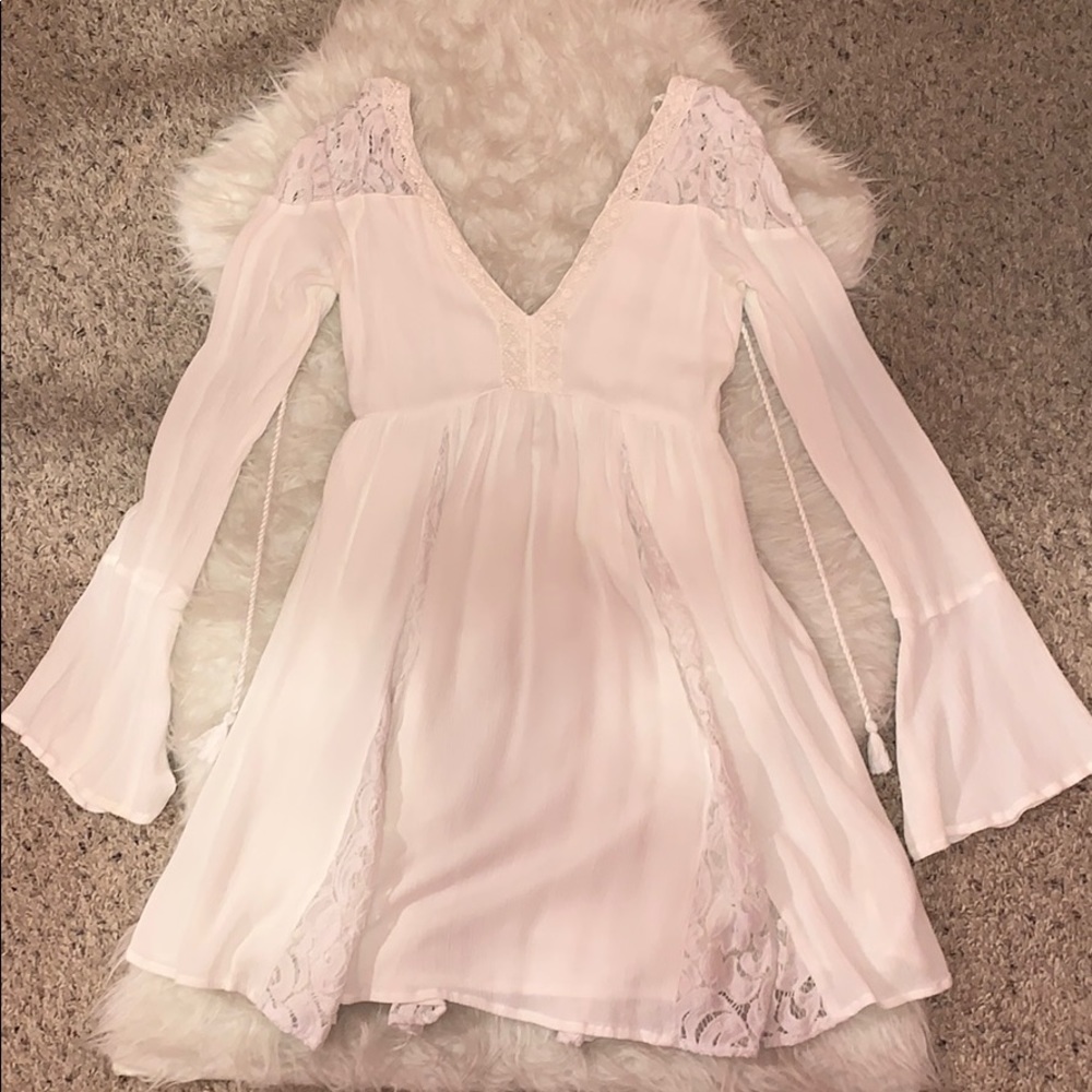White, long sleeved, lace A&F dress